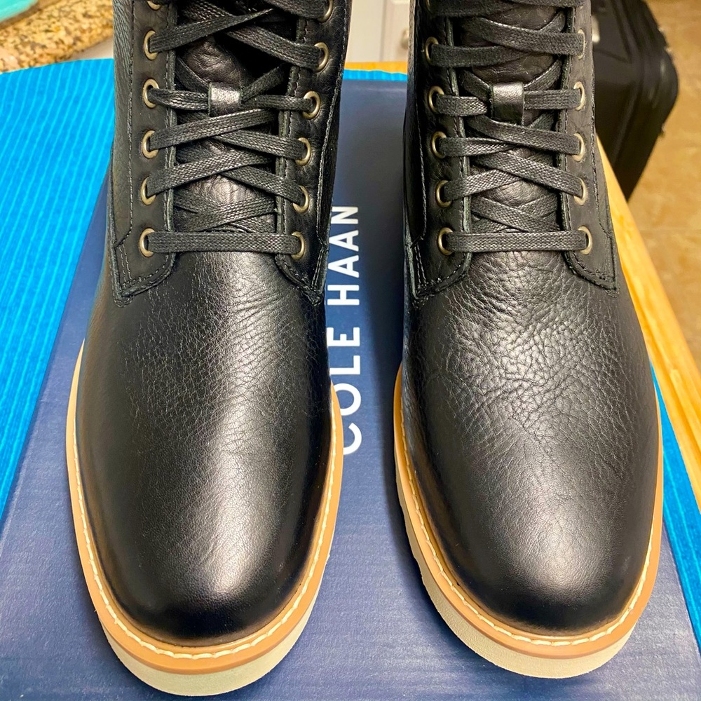 COLE HAAN NANTUCKET MENS BOOTS